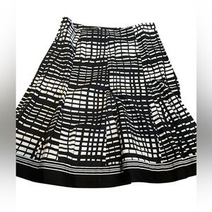 Robbie Bee black and white skirt size 10